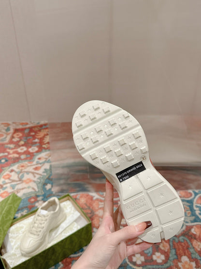 GG RHYTON TRAINER WHITE CALFSKIN WITH APPLE MOTIF