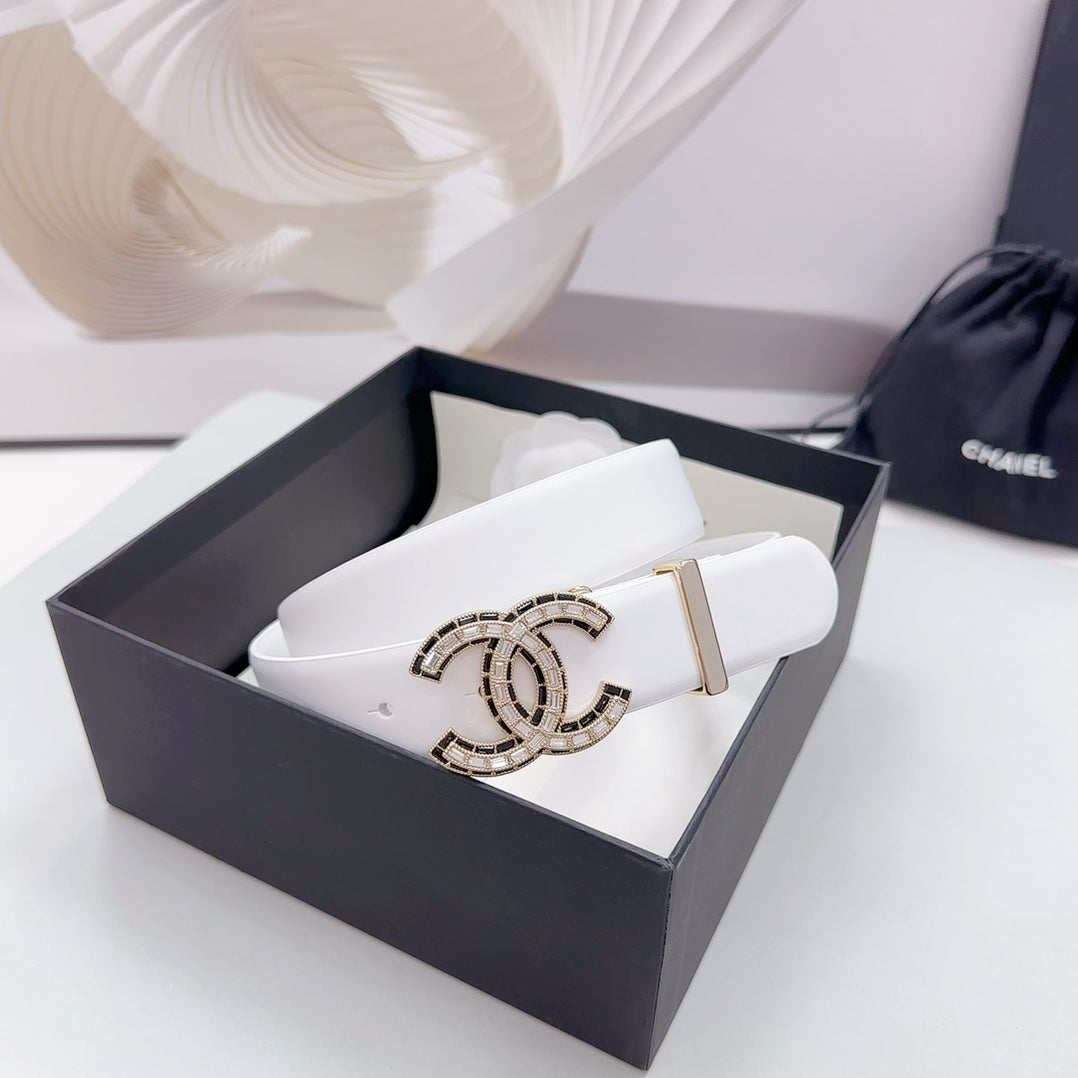 CC 30MM BELT IN WHITE SMOOTH CALFSKIN METAL LOGO