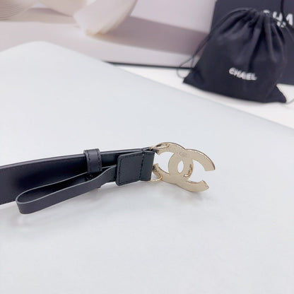 CC 30MM BELT IN BLACK SMOOTH CALFSKIN METAL LOGO GOLD HARDWARE