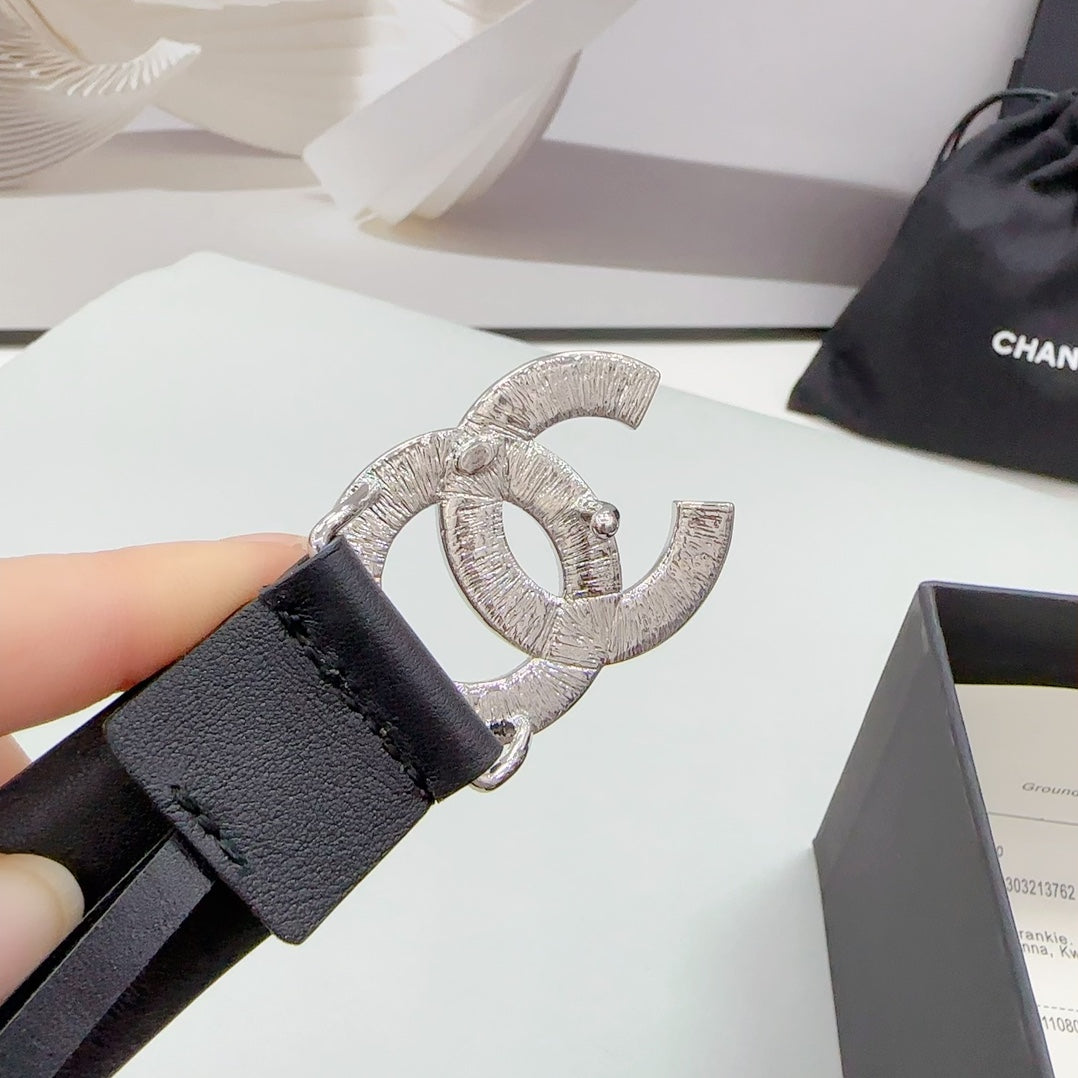 CC 30MM BELT IN BLACK CALFSKIN METAL HARDWARE