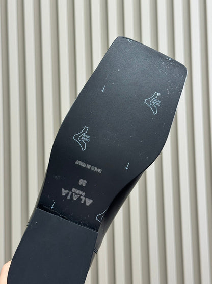 ALAIA 25S SQUARE TOE CHELSEA ANKLE BOOTS SHOES IN BLACK CALFSKIN