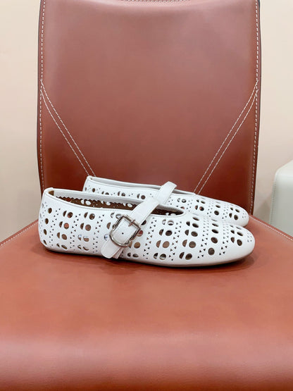 ALAIA HOLLOW BALLET FLAT IN WHITE LAMBSKIN