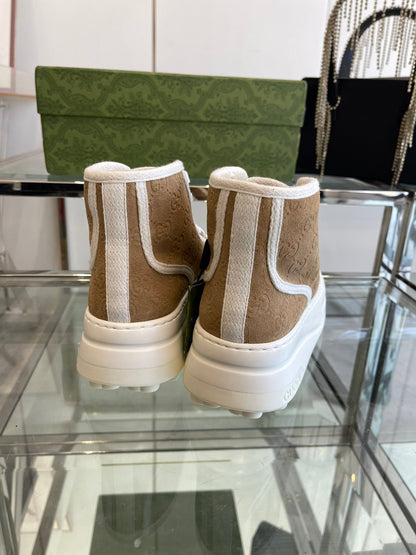 GG HIGH TOP SNEAKER IN CAMEL BROWN CANVAS WITH BEIGE FLEECE LINING