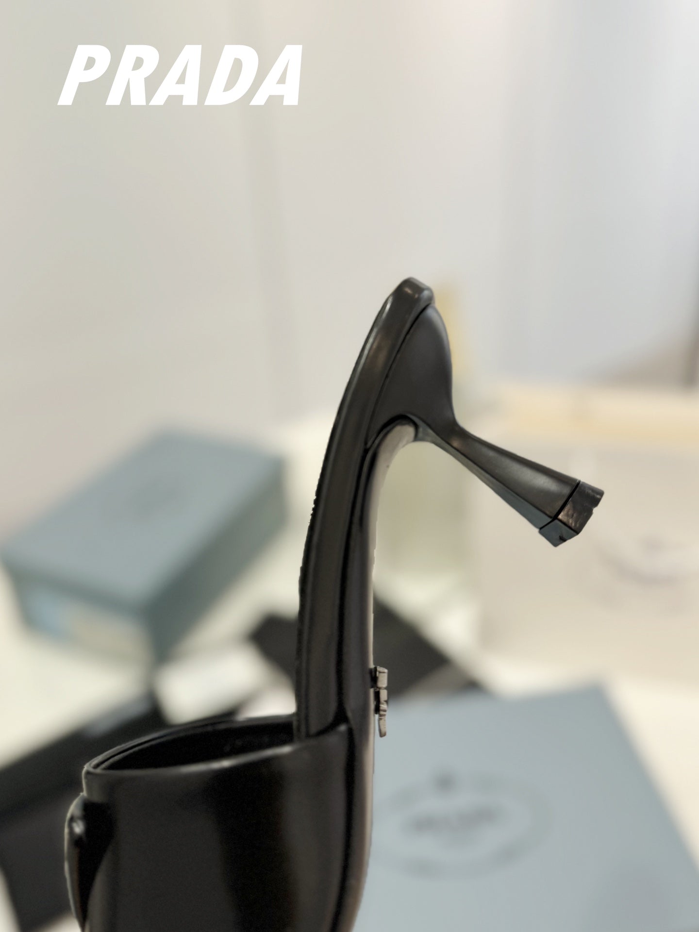 PRA BRUSHED LEATHER HEELED SLIDES BLACK