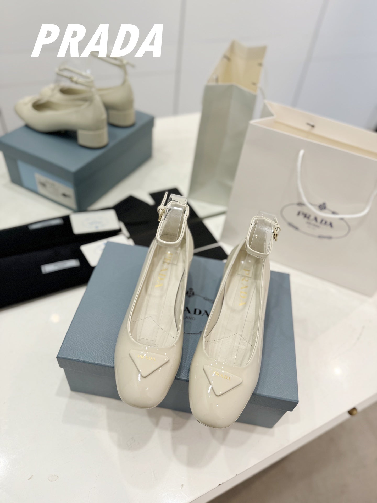 Pra Pumps 40 Square Sole White Patent Leather