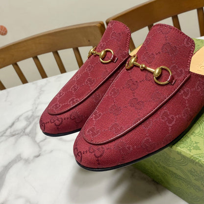GG MULES IN RED FABRIC GOLD HARD WARE
