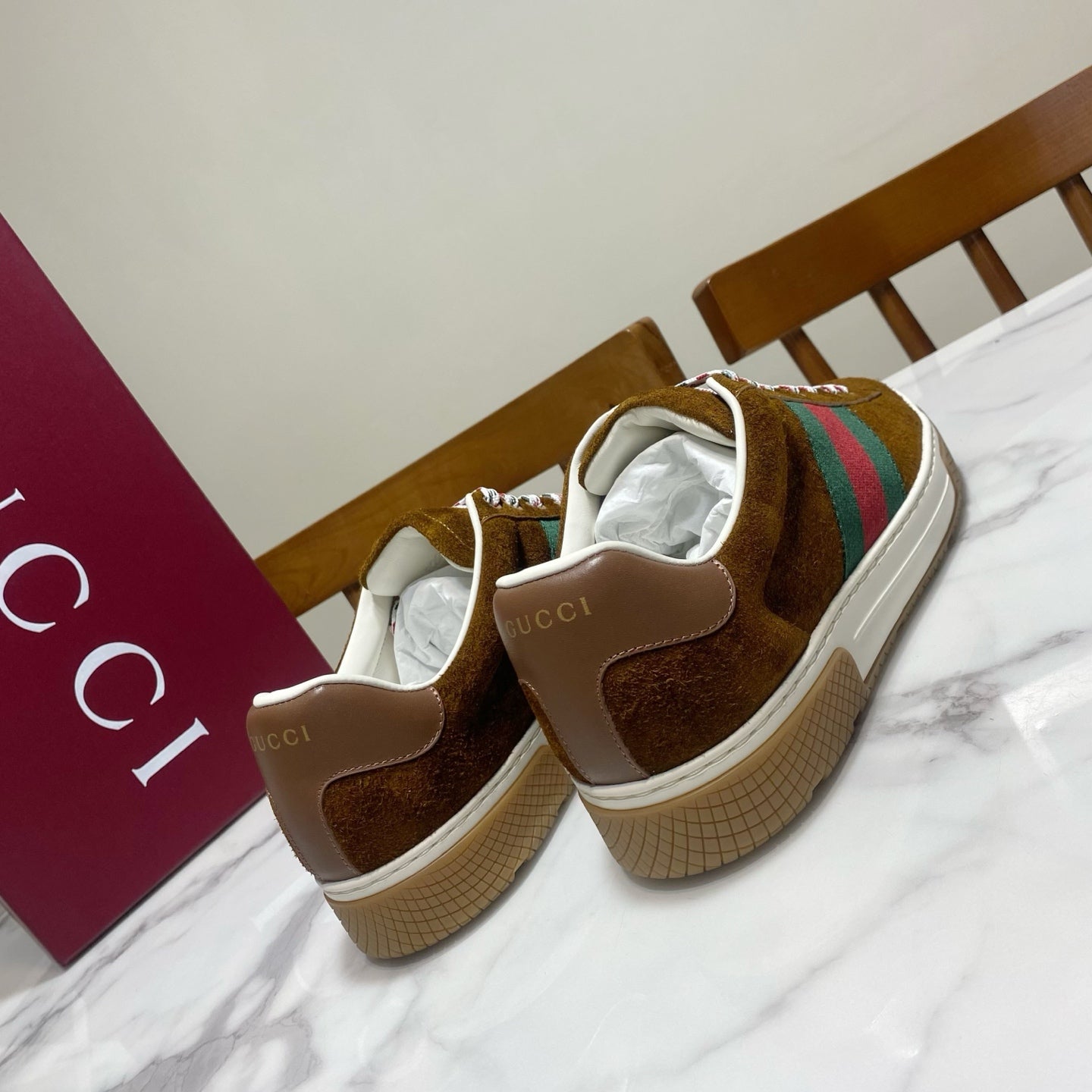 GUCCI 26S SNEAKER IN BROWN SUEDE