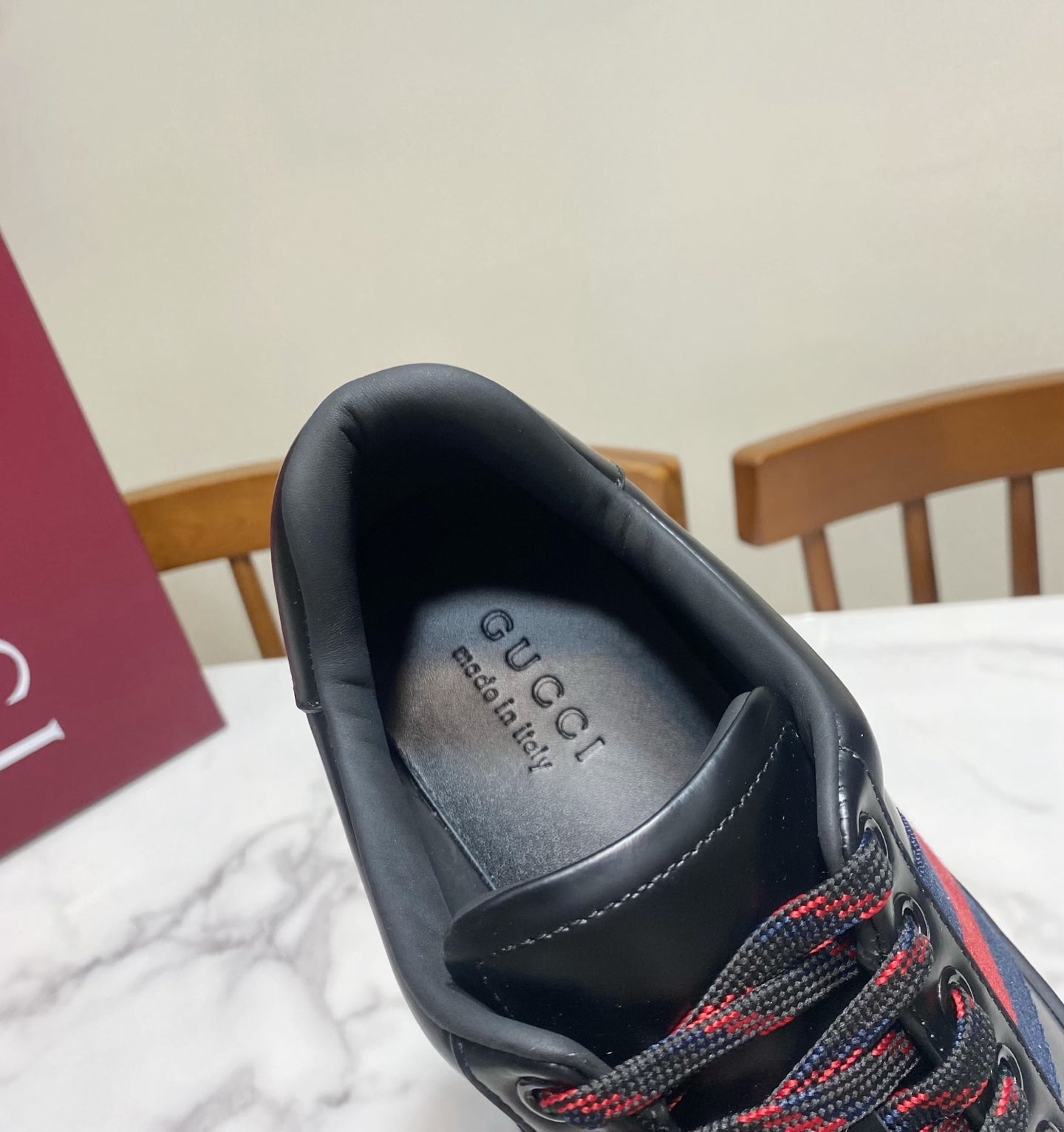 GUCCI 26S SNEAKER IN BLACK CALFSKIN