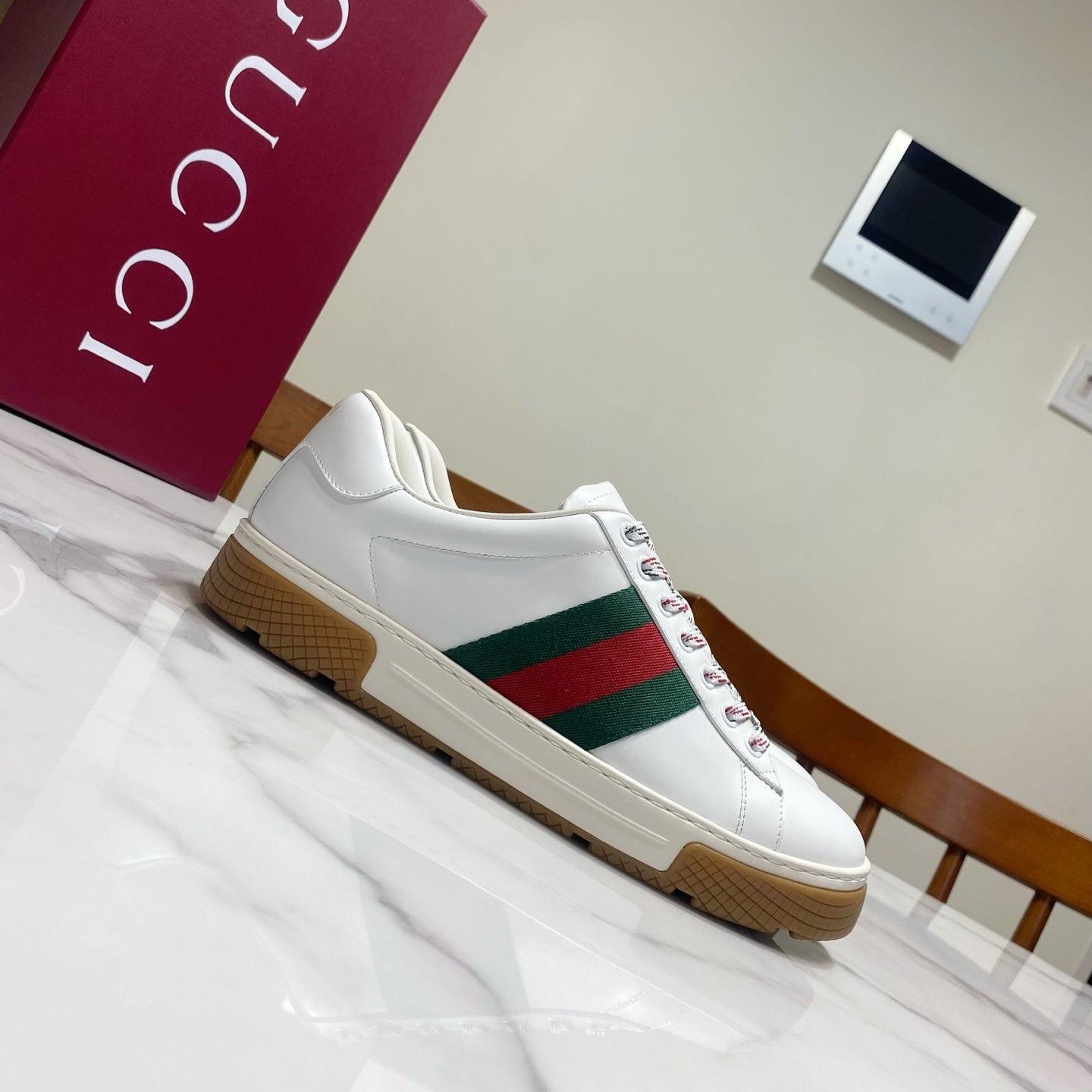 GUCCI 26S SNEAKER IN WHITE CALFSKIN