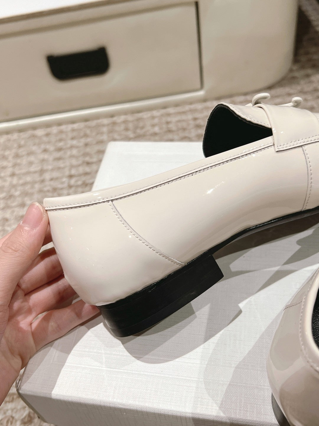 TRIOMPHE LOAFER IN WHITE PATENT CALFSKIN