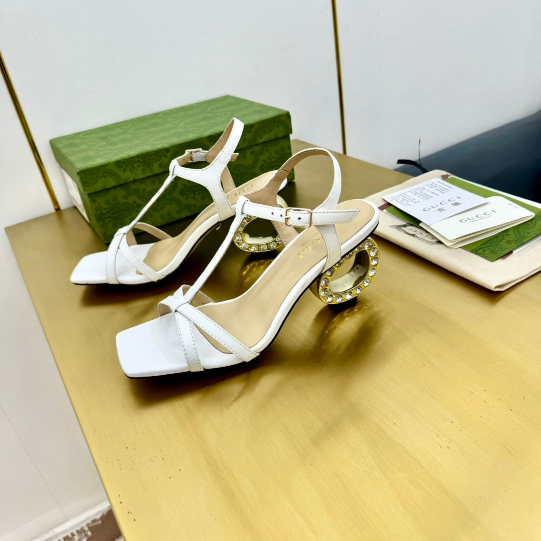 MEDIUM-HEEL SANDAL IN WHITE CALFSKIN GOLD HARDWARE WITH RHINSTONES