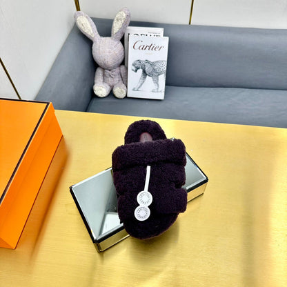 CHYPRE SANDAL IN EGGPLANT PURPLE SHEARLING