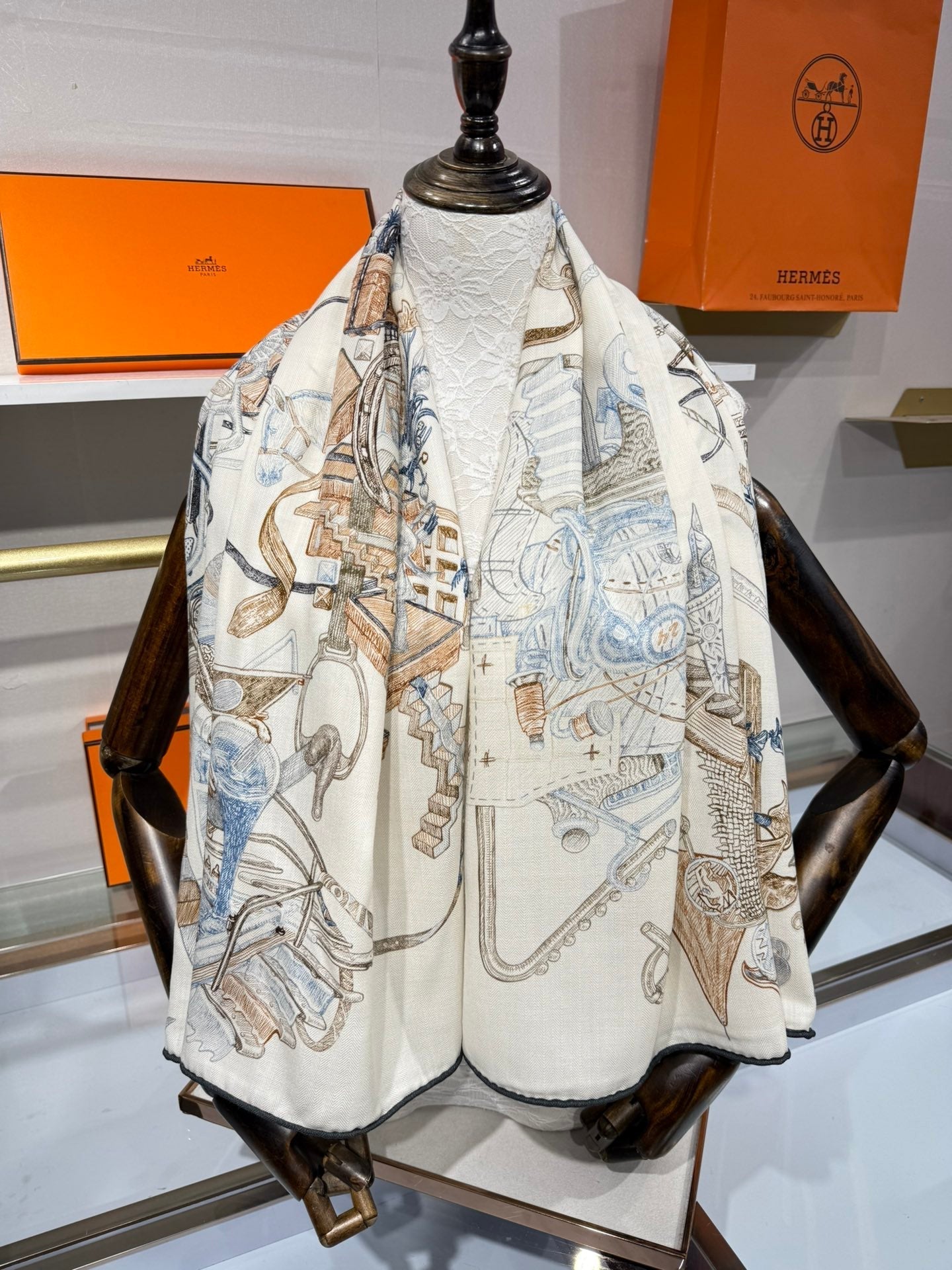 HERMES 25S SCARF 136 IN SILK CASHMERE 989707