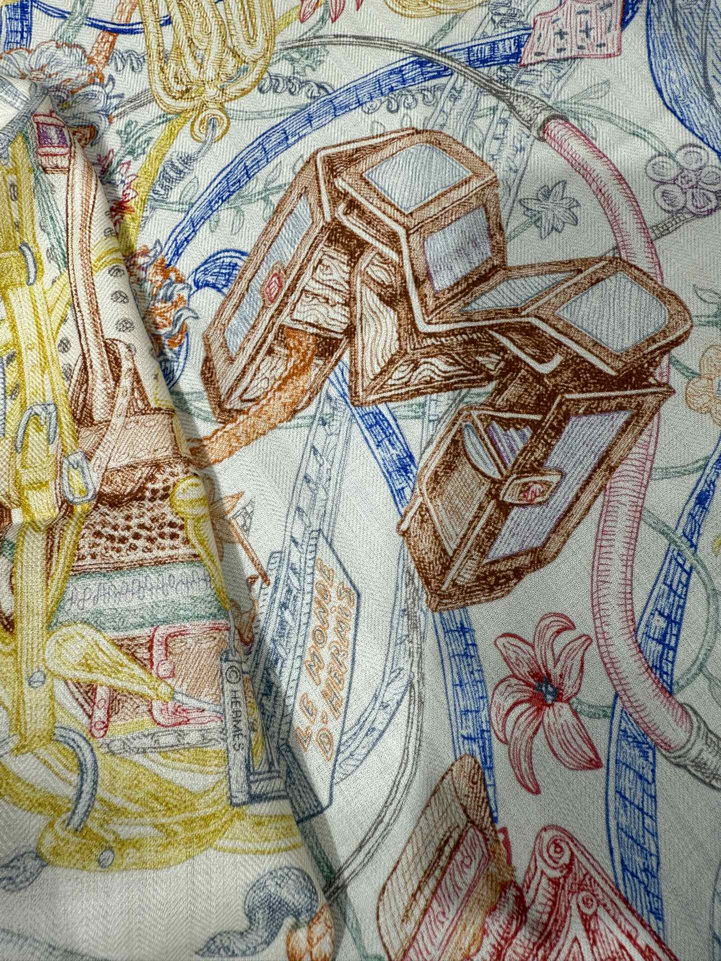 HERMES 25S SCARF 136 IN SILK CASHMERE 989711