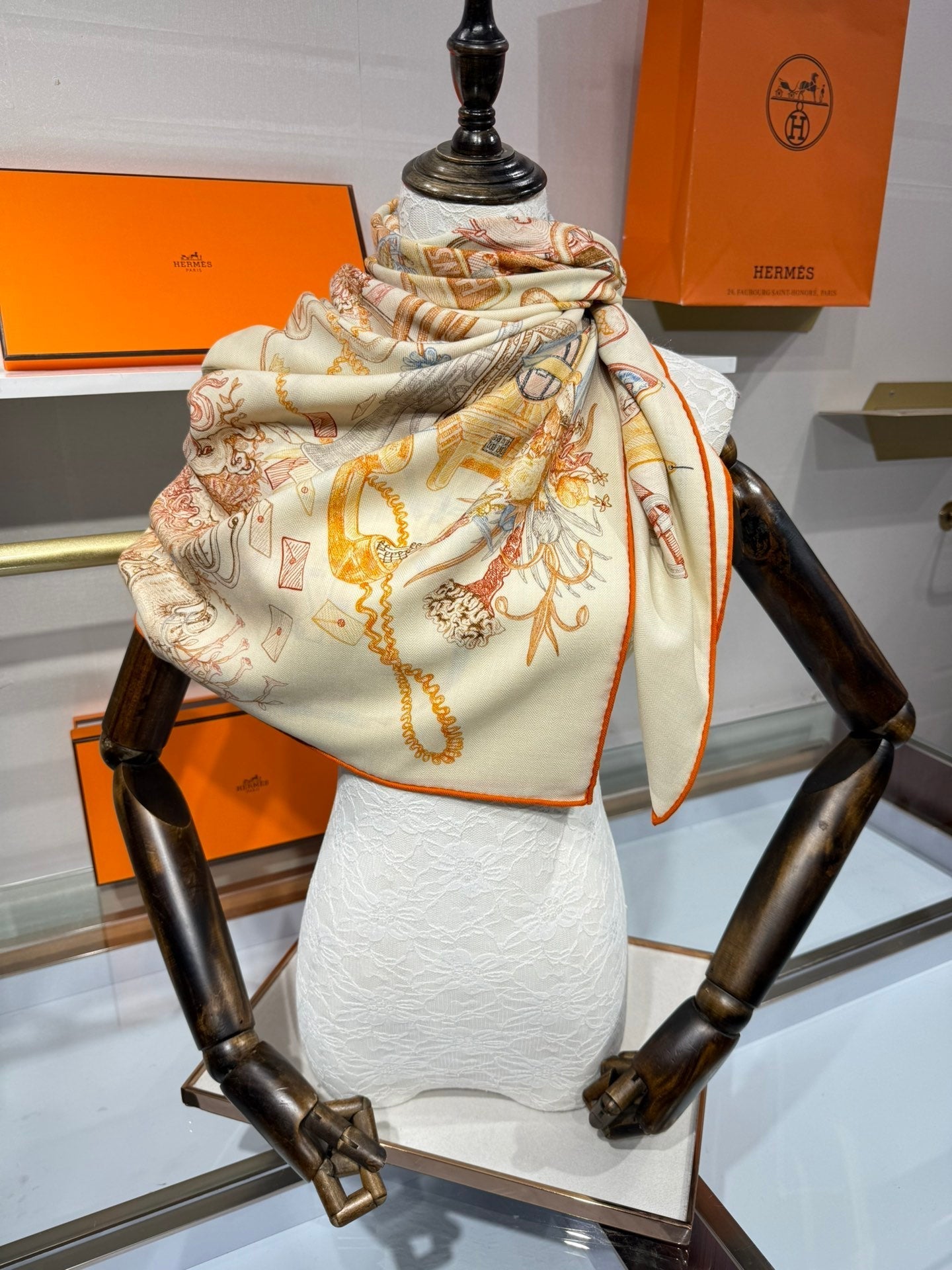 HERMES 25S SCARF 136 IN SILK CASHMERE 989709
