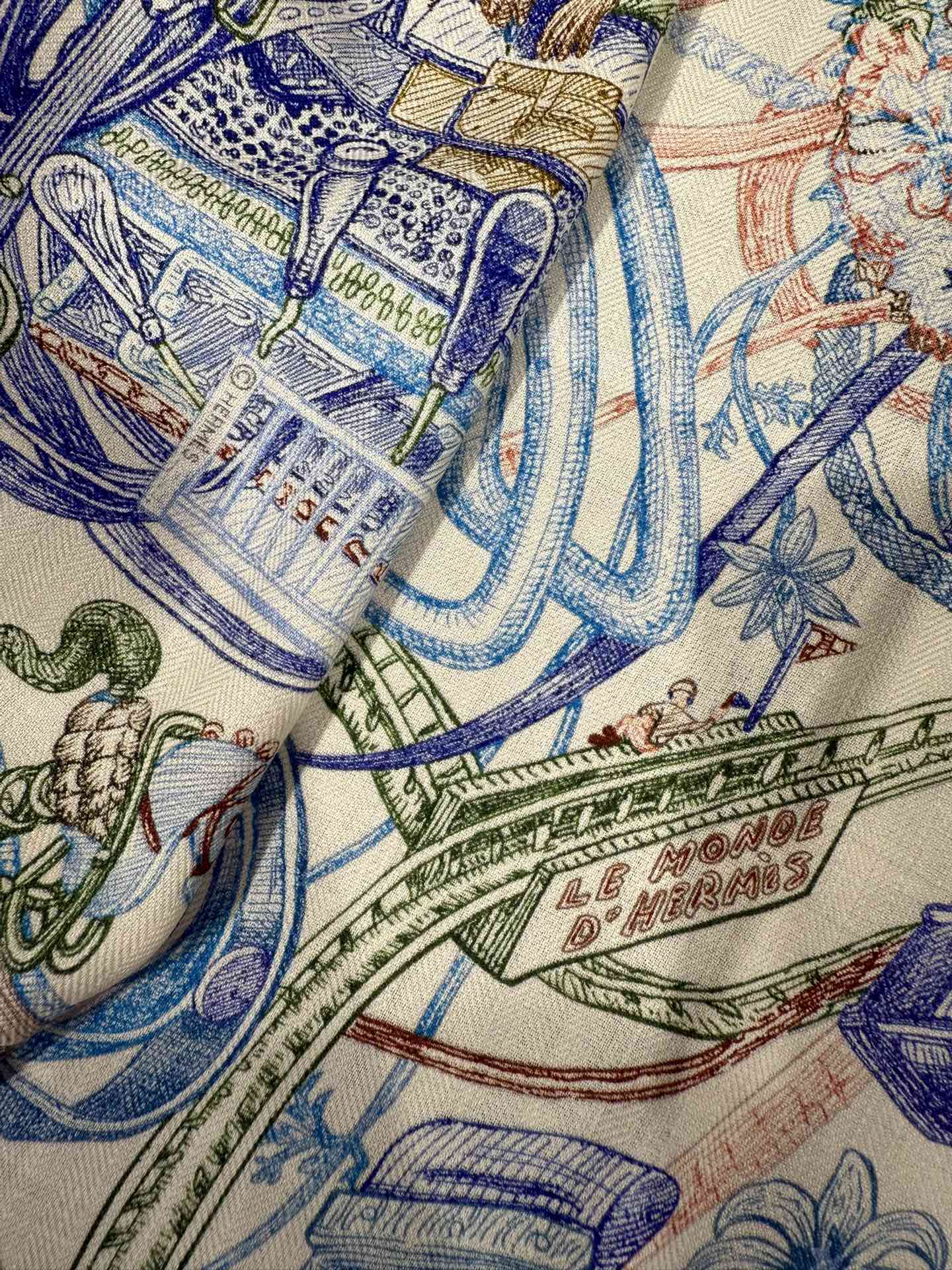 HERMES 25S SCARF 136 IN SILK CASHMERE 989710