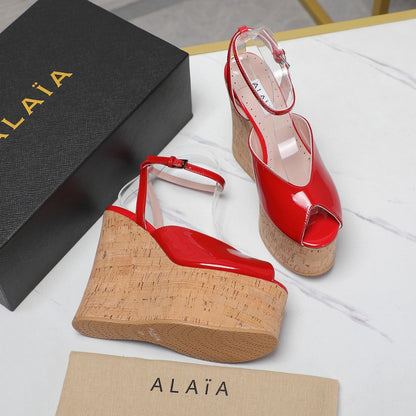 ALAIA WEDGE SANDAL IN CRIMSON RED GLOSSY CALFSKIN AND BEIGE RUBBER