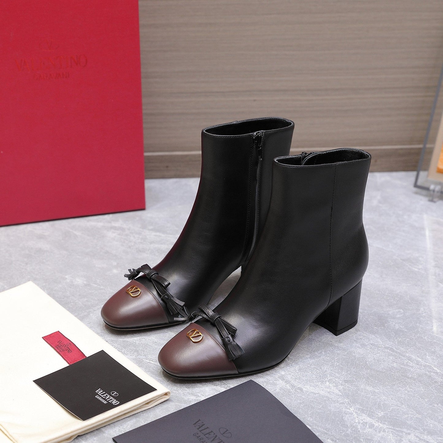 VALENTINO 25S VALET DU ROI ANKLE BOOTS 60 MM IN BLACK MIX DARK BROWN CALFSKIN WITH BOW