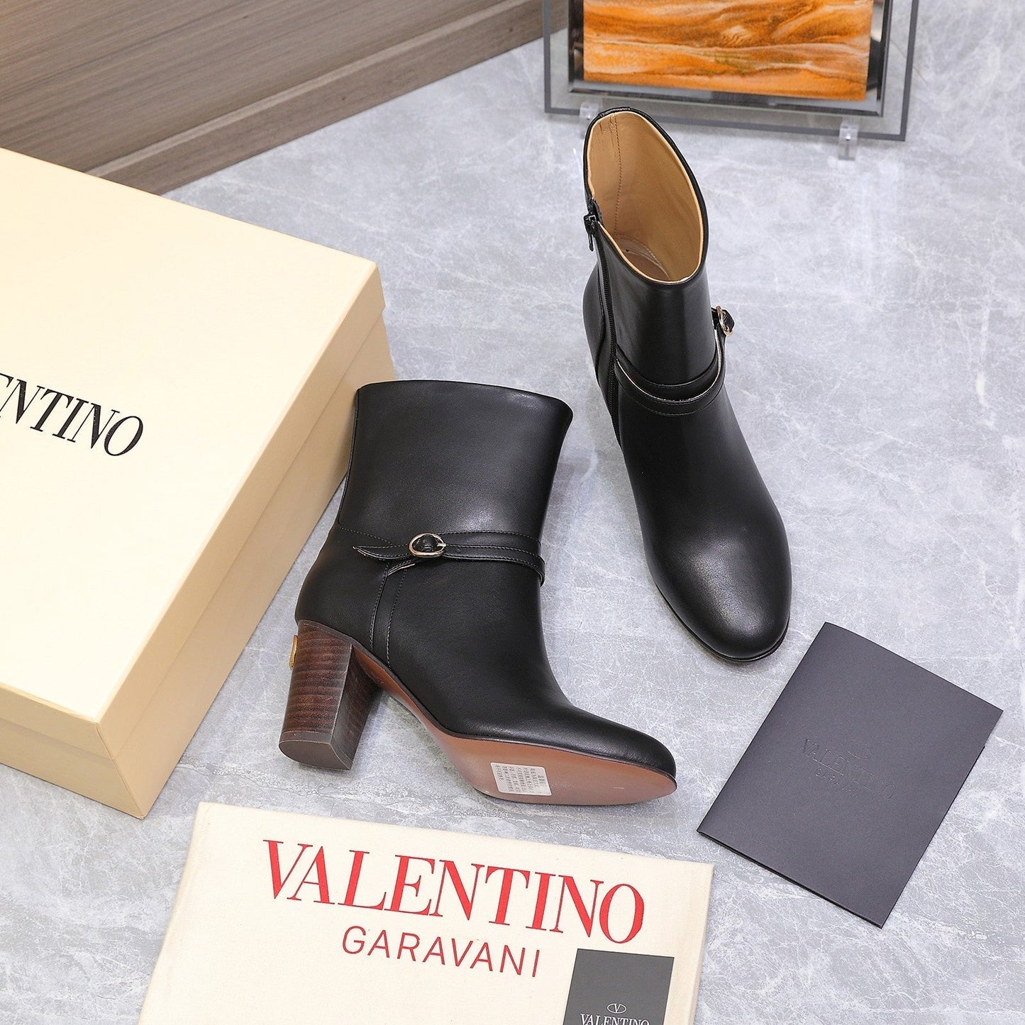 VALENTINO 25S GARAVANI VLOGO LOW BOOTS 80 MM IN BLACK CALFSKIN