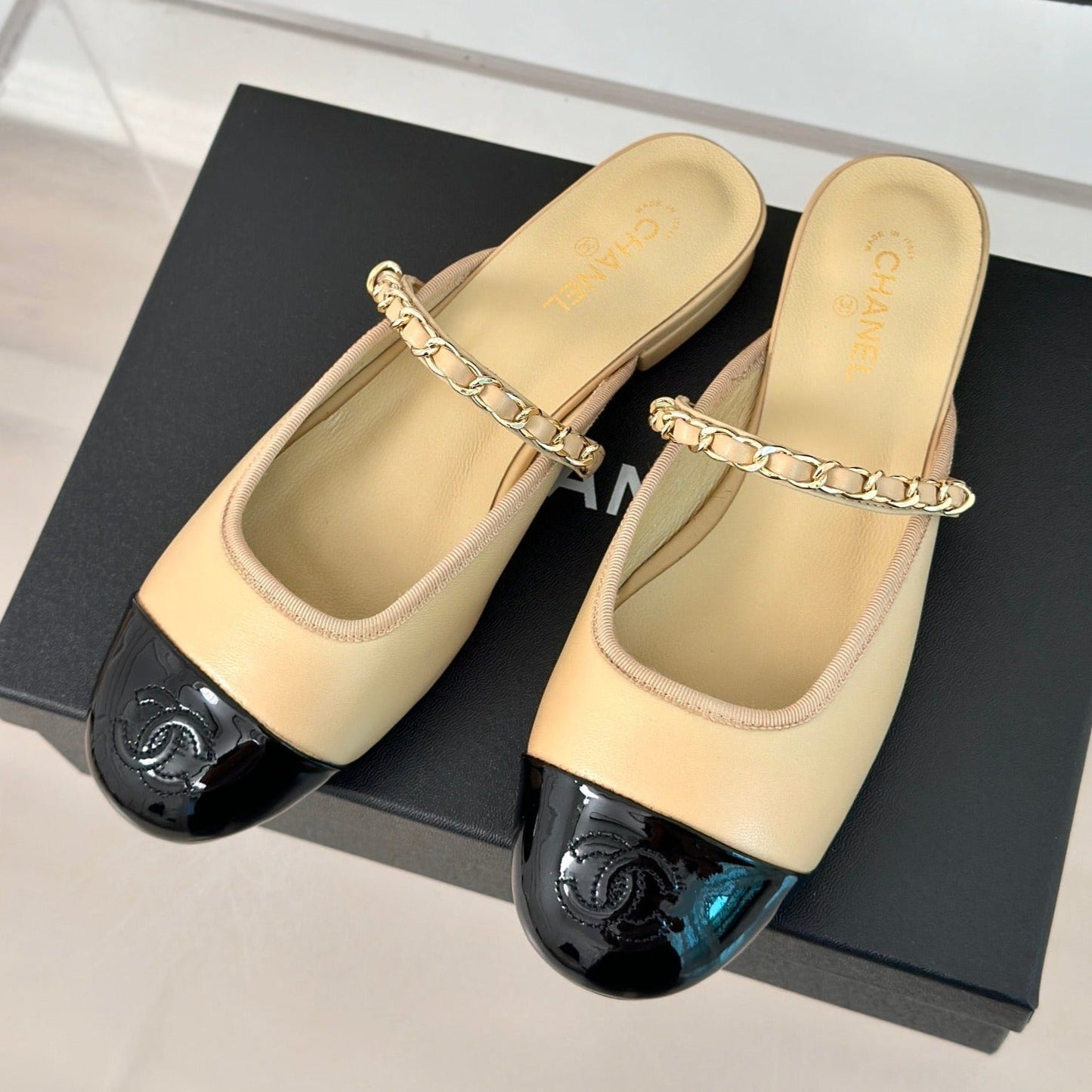 Double C Two-Tone Chain Mules Dark Cream Lambskin
