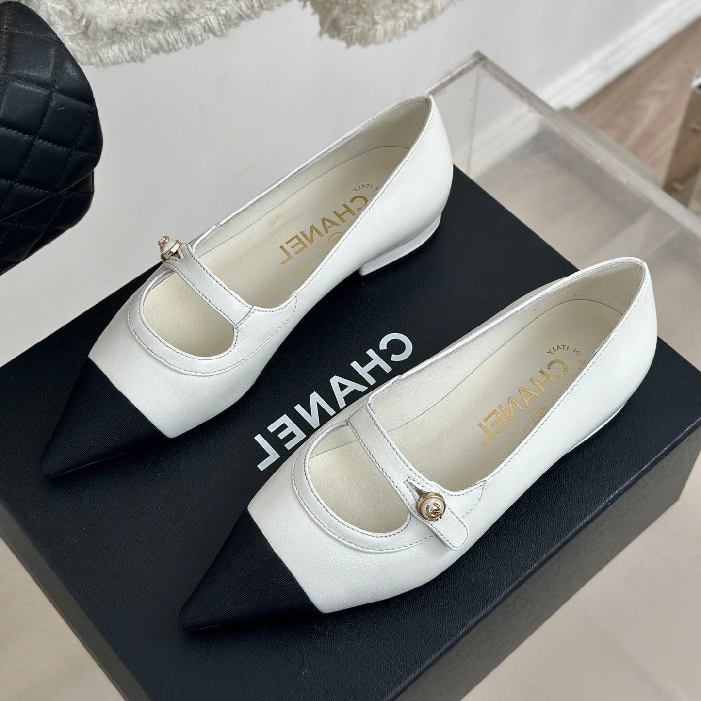 Double C Milan Runway Pointed Toe Mary Jane Shoes White Black Lambskin