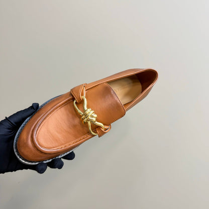 ASTAIRE LOAFER IN CINNAMON BROWN CALFSKIN WITH GOLD HARDWARE