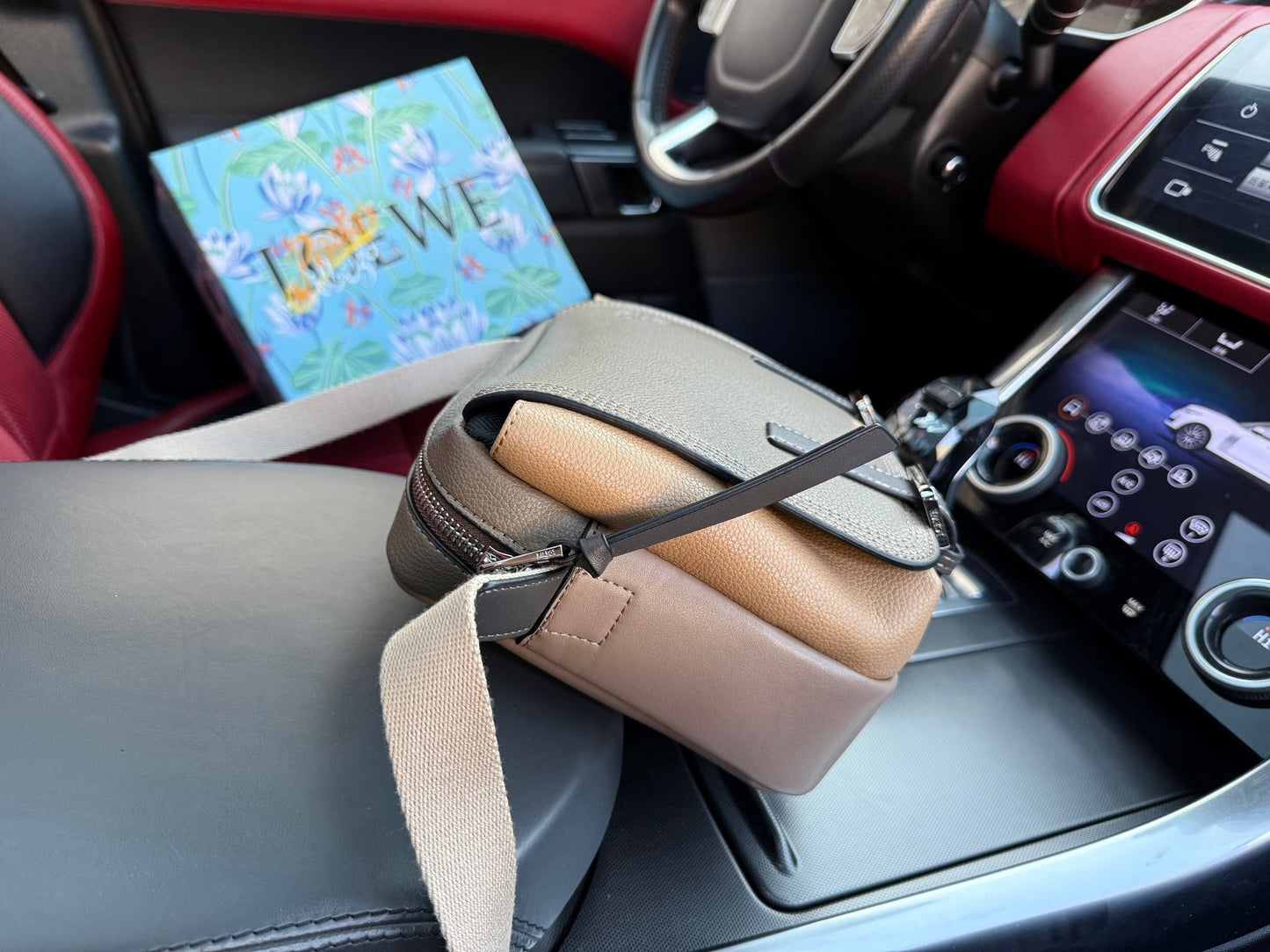 XS MILITARY MESSENGER 25 BAG IN LIGHT BROWN CALFSKIN