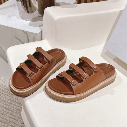 TRIOMPHE SANDALS IN BROWN CALFSKIN