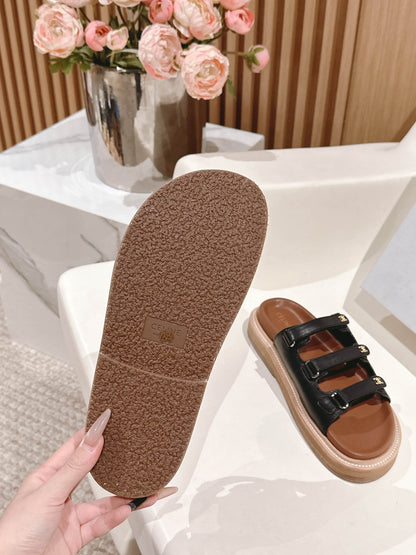 TRIOMPHE SANDALS IN BLACK CALFSKIN