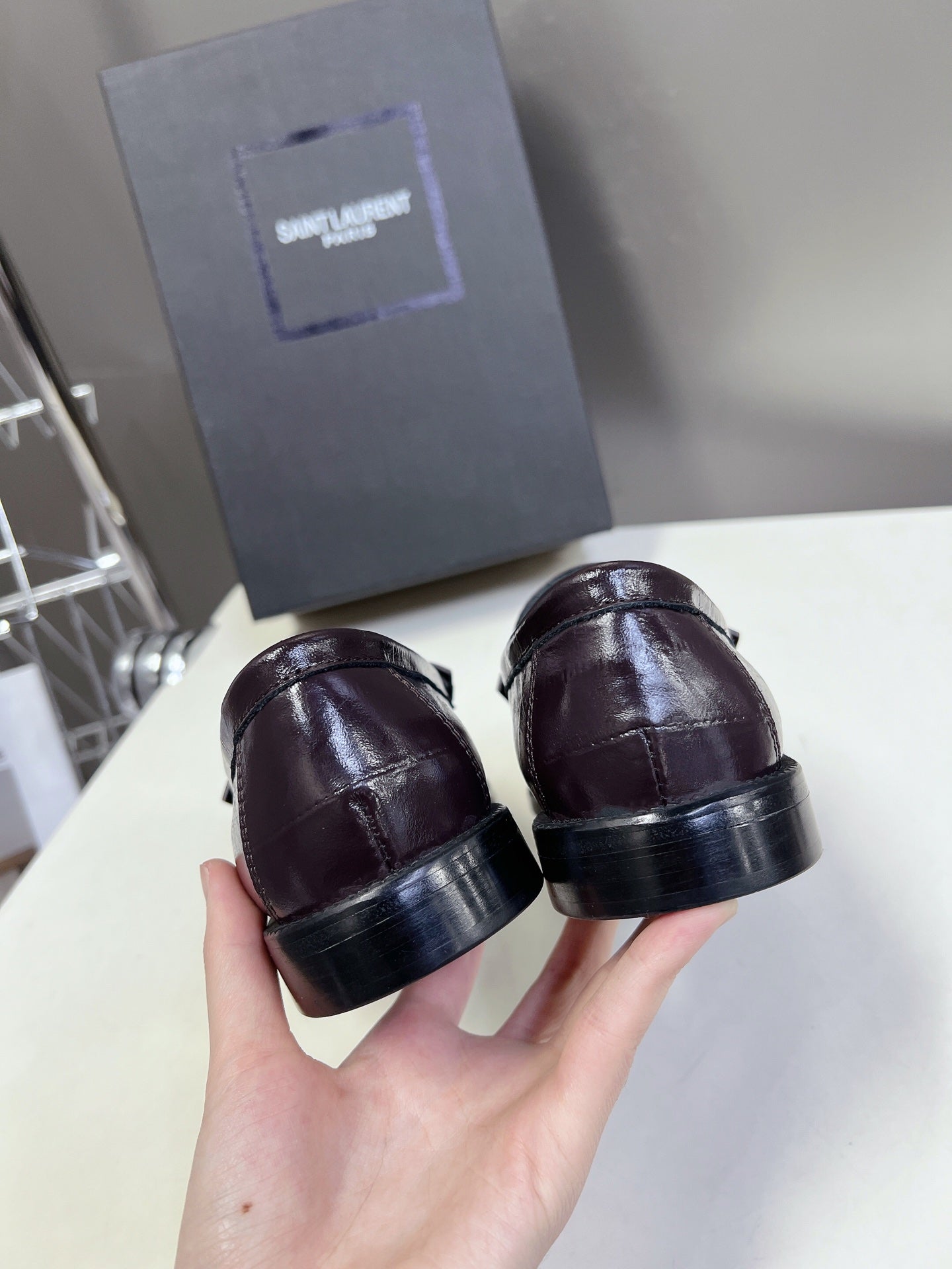 YSL 25S SAINT LAURENT LOAFERS IN DUSTY PLUM CALFSKIN