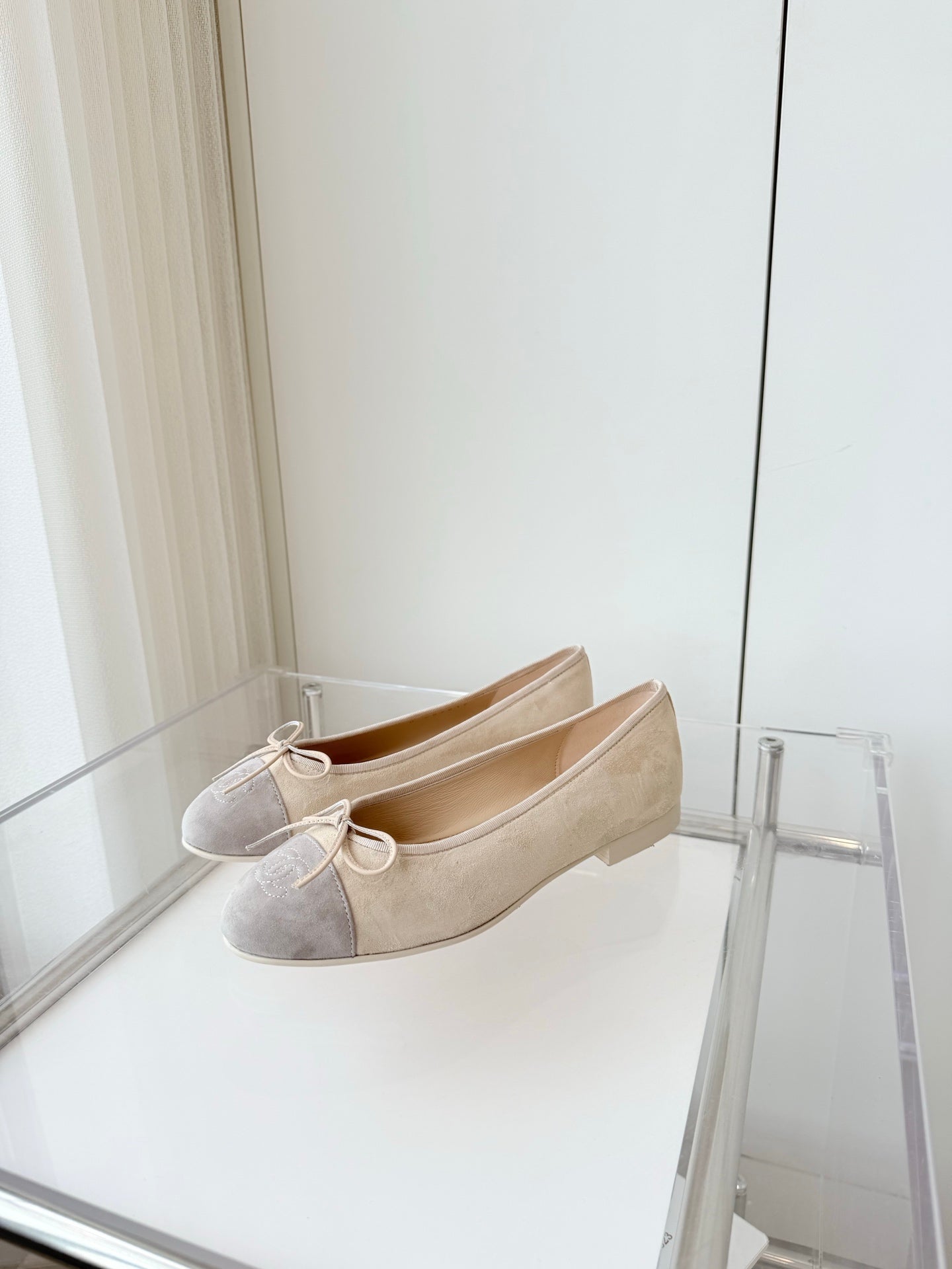 BALLET FLAT IN DOVE GRAY MIX PALE YELLOW SUEDE