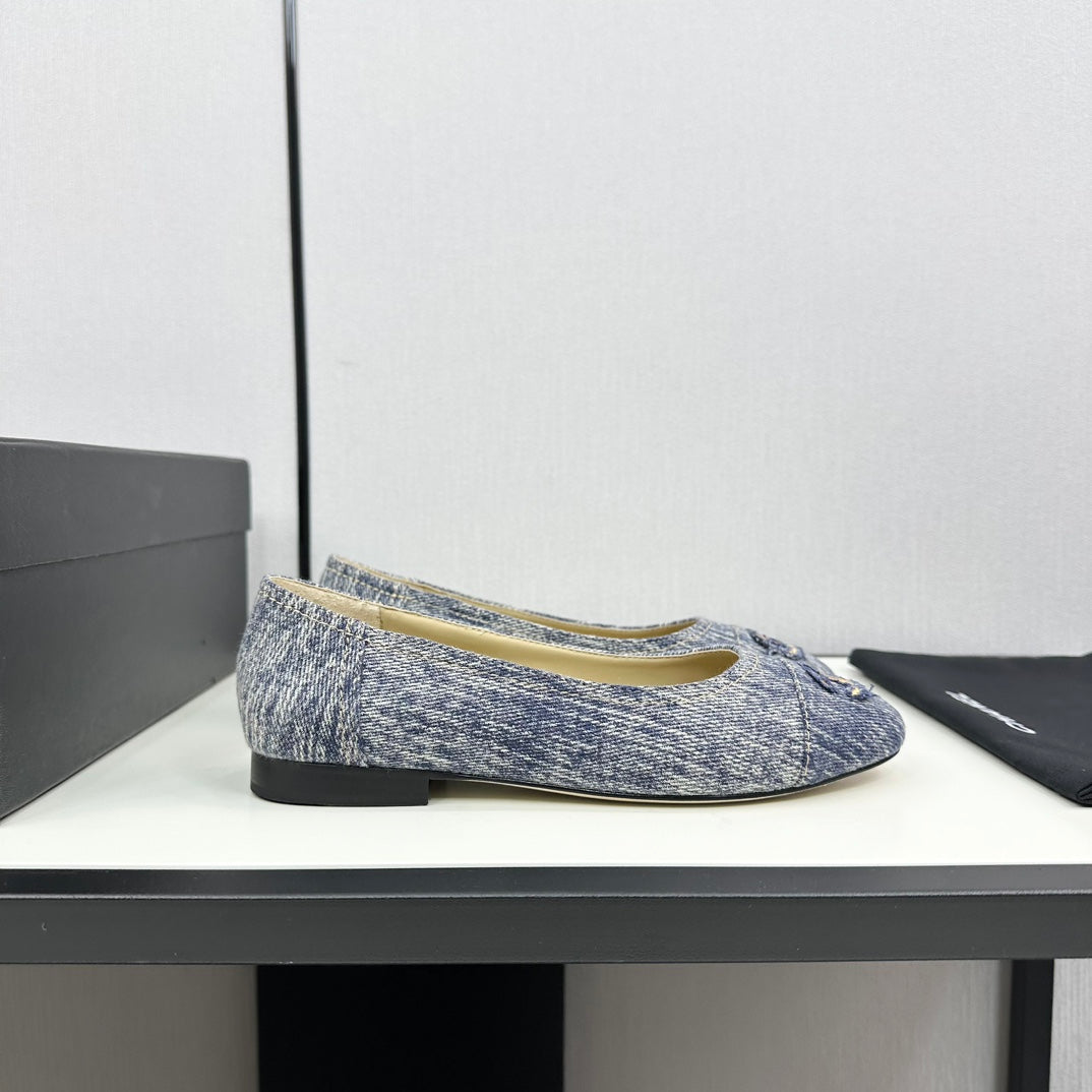 cc ballet flat blue with white stripe denim 166816