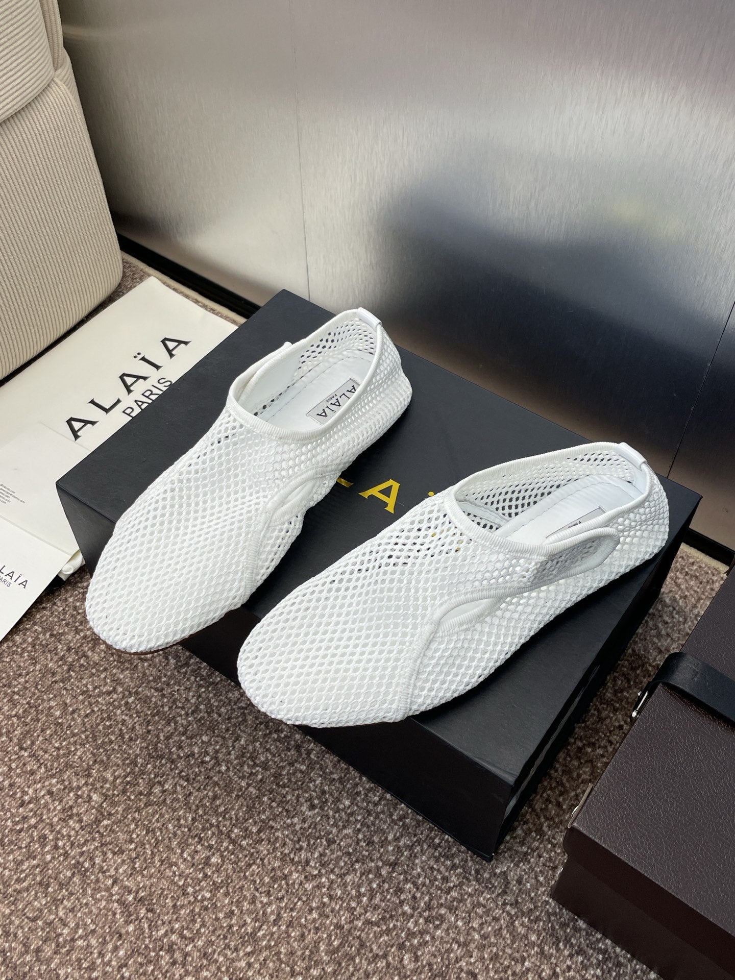 ALAIA MESH MARY JANE BALLET FLATS 25S IN WHITE FABRIC