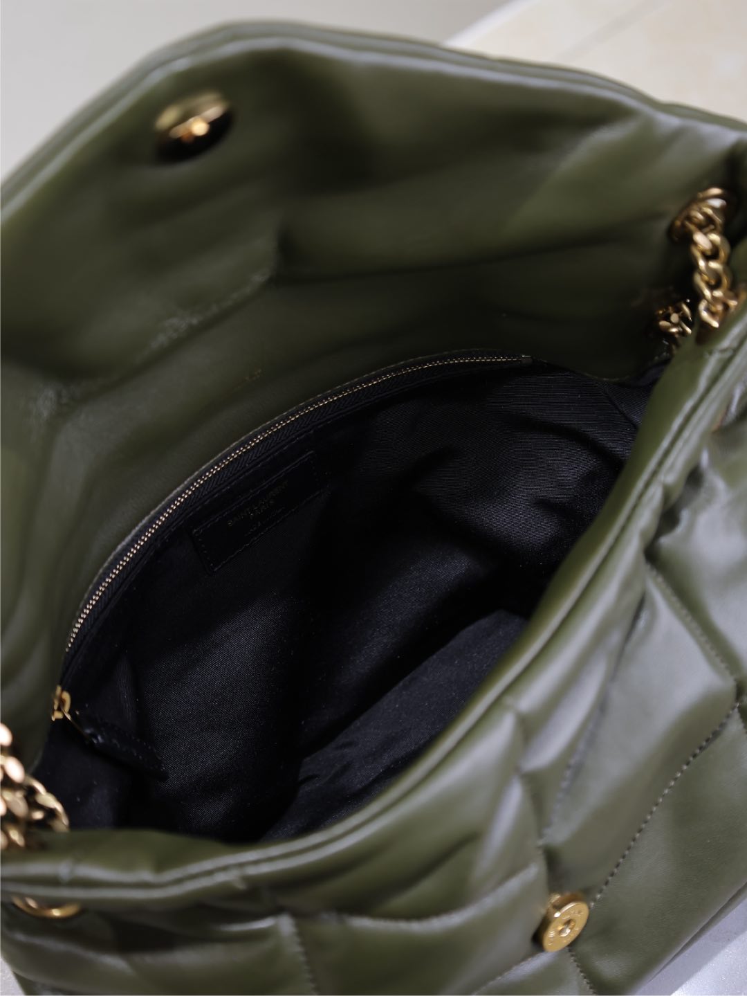 YSL 25S LOULOU PUFFER GM 35 IN DARK OLIVE CALFSKIN GOLD HARDWARE