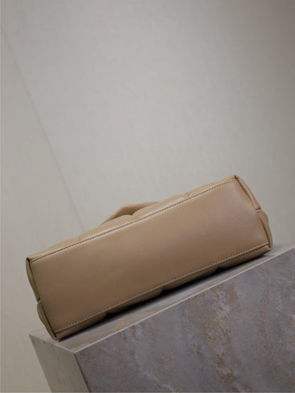 YSL 25S LOULOU PUFFER MM 29 IN BROWN CALFSKIN GOLD HARDWARE