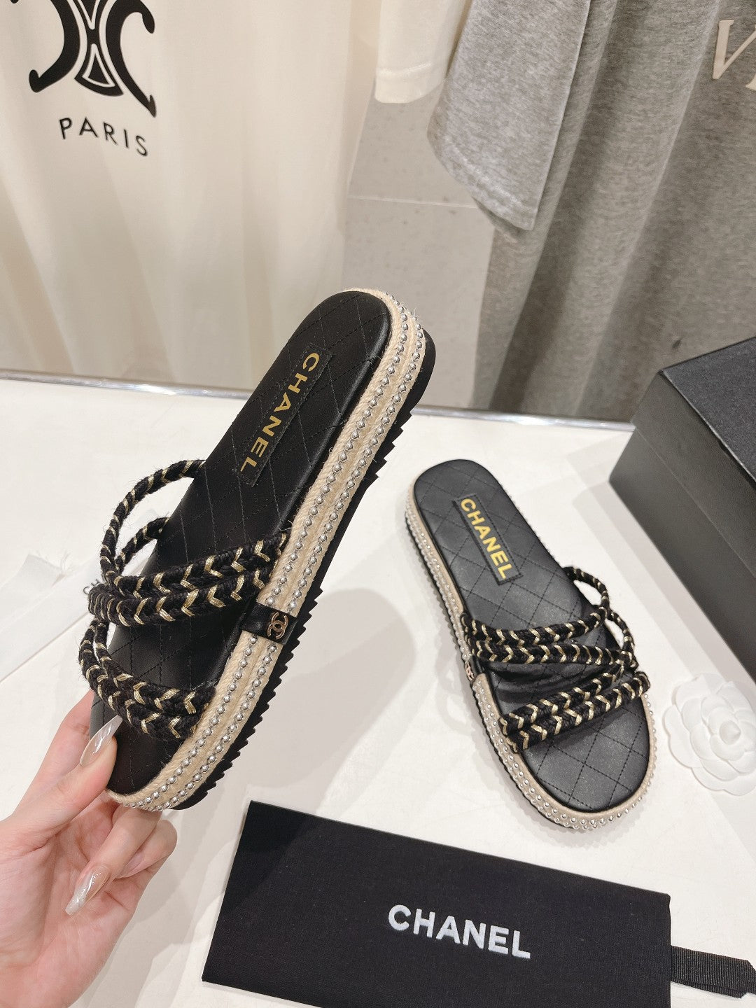 WOVEN STRAP SLIPPERS IN BLACK LAMBSKIN