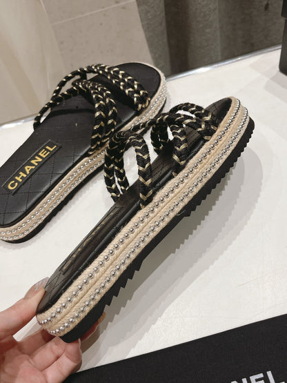 WOVEN STRAP SLIPPERS IN BLACK LAMBSKIN