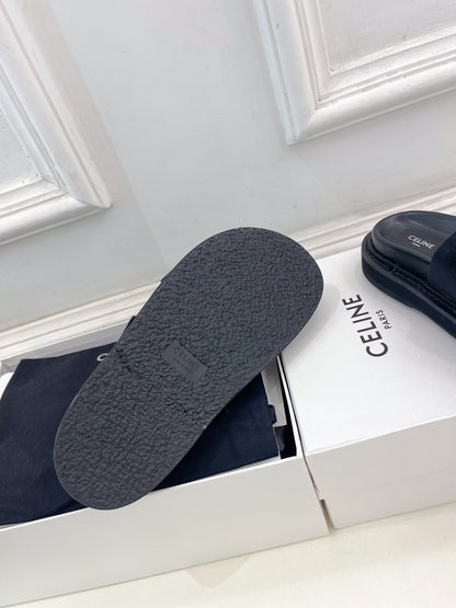 DAD SANDAL MULE IN BLACK SUEDE