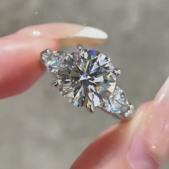 3.01ct Lab-Grown Graff-Inspired Three-Stone Diamond Ring in PT950 Platinum – DE VS IGI Certified