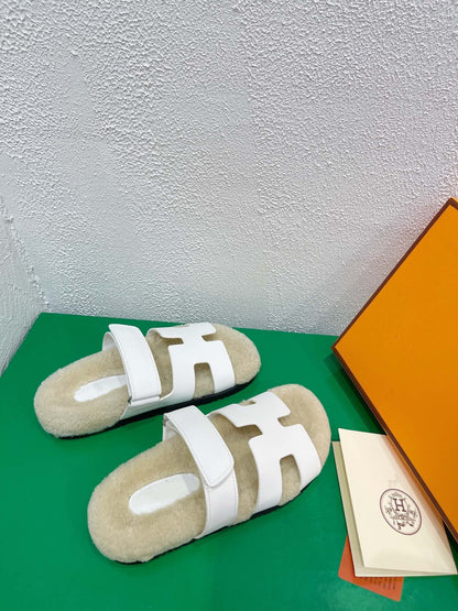 Chypre Sandal White shearling insole White goatskin lining